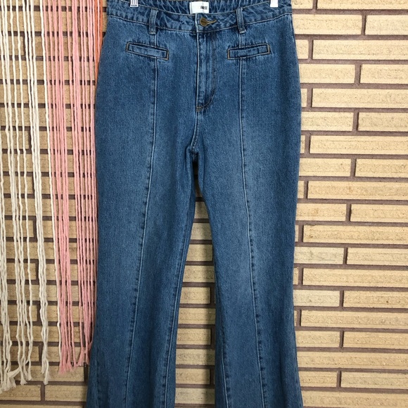 Med Waist Denim Jeans - 29 - Amuse Society - Women's Jeans - Relaxed - Picture 13 of 13